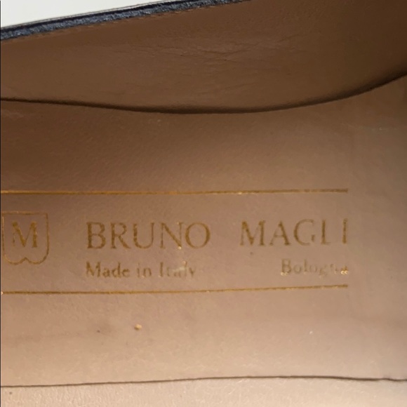 Bruno Magli Color-Block Sneak Pointed Toe Shoes - Picture 4 of 9
